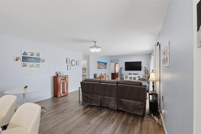 11304 Windmill Place, Oklahoma City, OK 73162
