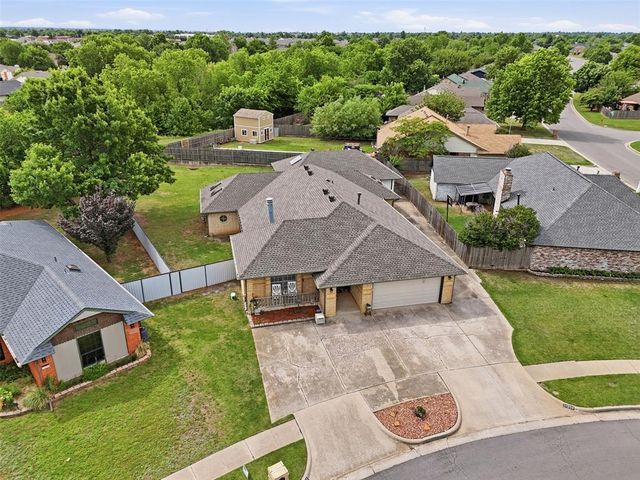 11304 Windmill Place, Oklahoma City, OK 73162