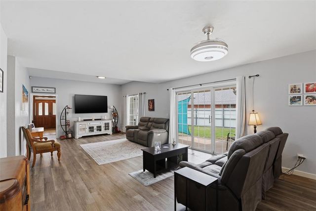 11304 Windmill Place, Oklahoma City, OK 73162