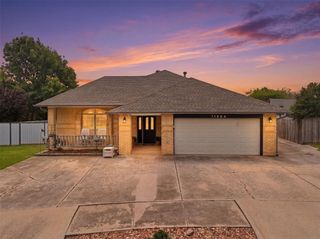 11304 Windmill Place, Oklahoma City, OK 73162