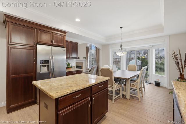 50486 Torrey Pines Drive, Macomb Township, MI 48042