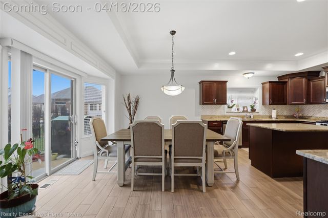 50486 Torrey Pines Drive, Macomb Township, MI 48042