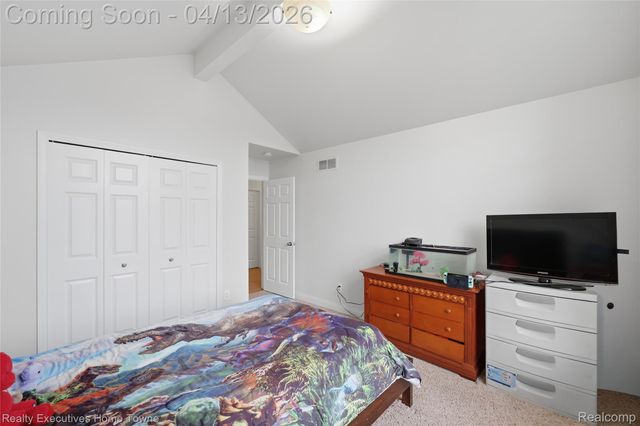 50486 Torrey Pines Drive, Macomb Township, MI 48042