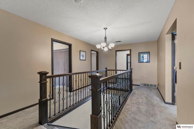 7621 Englewood Drive, Lincoln, NE 68510