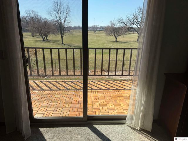 7621 Englewood Drive, Lincoln, NE 68510