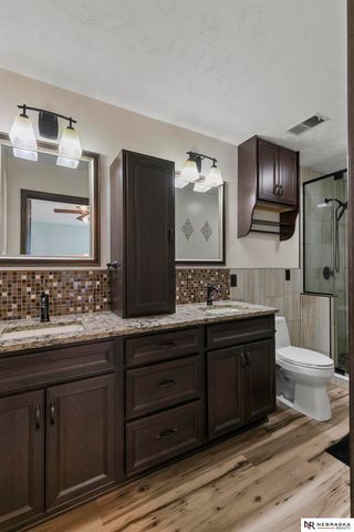 7621 Englewood Drive, Lincoln, NE 68510