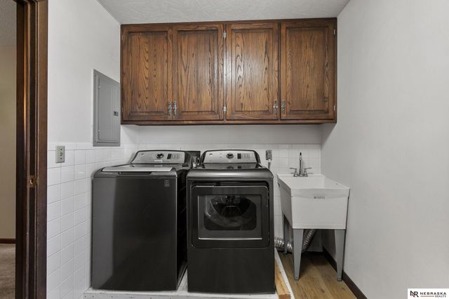 7621 Englewood Drive, Lincoln, NE 68510