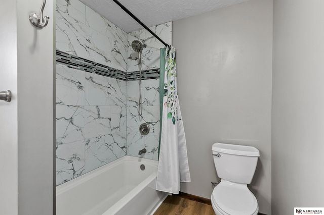 7621 Englewood Drive, Lincoln, NE 68510