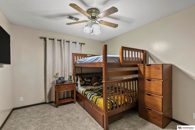 7621 Englewood Drive, Lincoln, NE 68510