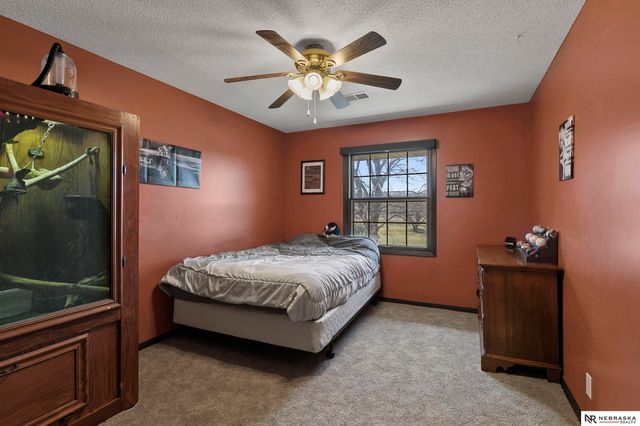 7621 Englewood Drive, Lincoln, NE 68510