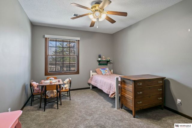 7621 Englewood Drive, Lincoln, NE 68510