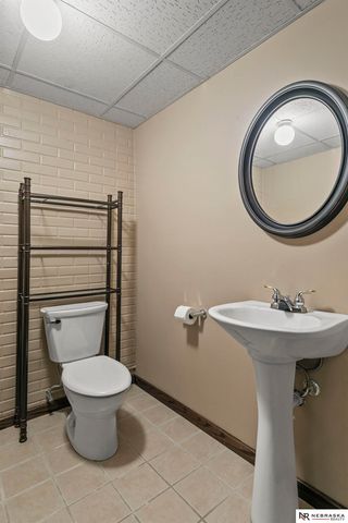 7621 Englewood Drive, Lincoln, NE 68510