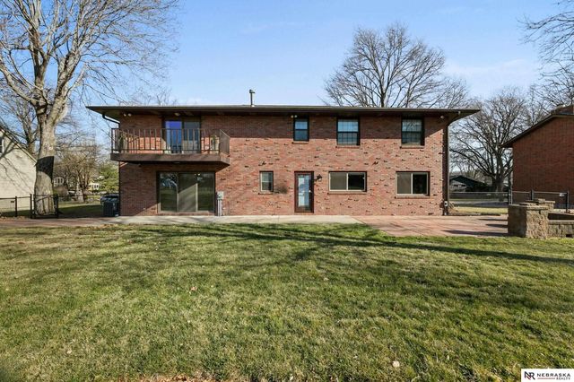 7621 Englewood Drive, Lincoln, NE 68510