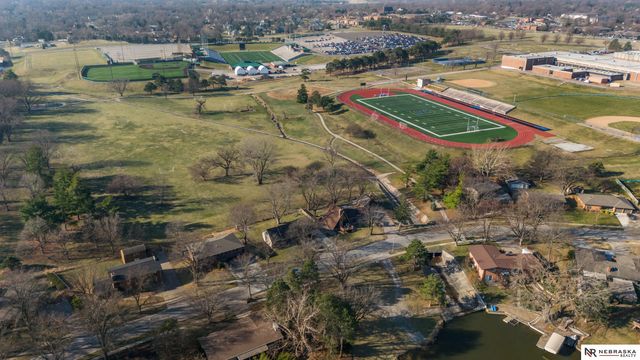 7621 Englewood Drive, Lincoln, NE 68510