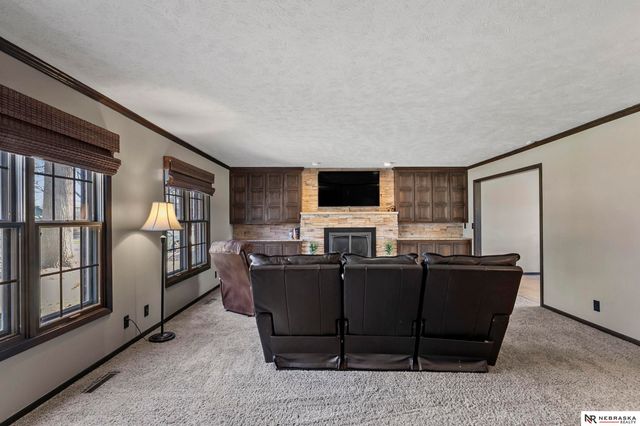 7621 Englewood Drive, Lincoln, NE 68510