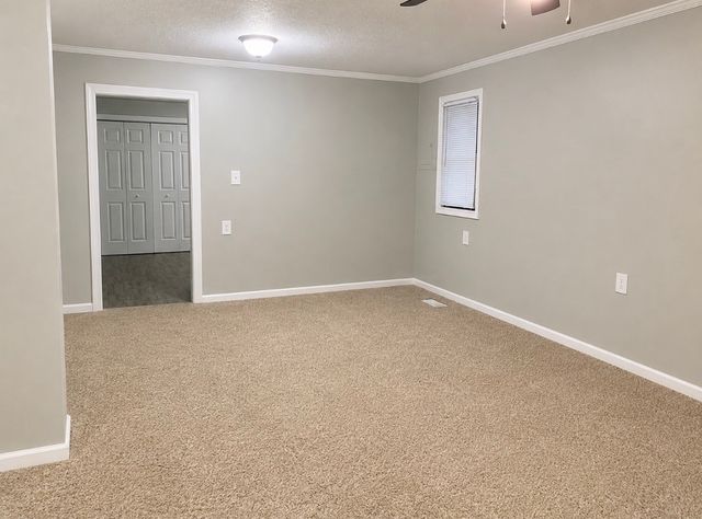 708 S Franklin St, Tullahoma, TN 37388