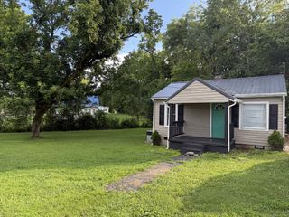 708 S Franklin St, Tullahoma, TN 37388
