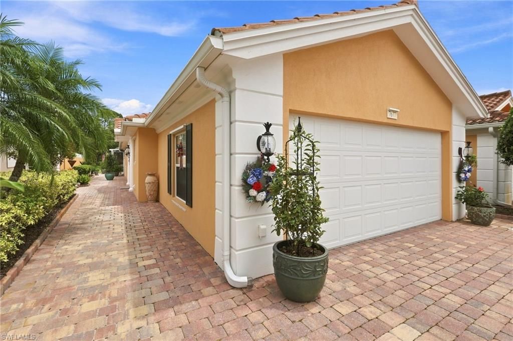 7677 Rozzini LN, NAPLES, FL 34114 — photo 2