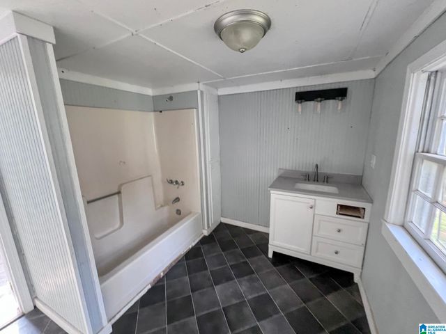 264 COUNTY ROAD 267, Muscadine, AL 36269