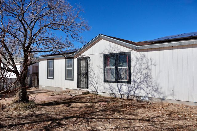 424 Idalia Road SW, Rio Rancho, NM 87124