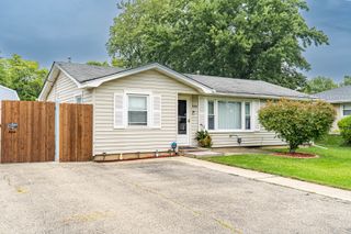 846 W Kent Avenue, Crete, IL 60417