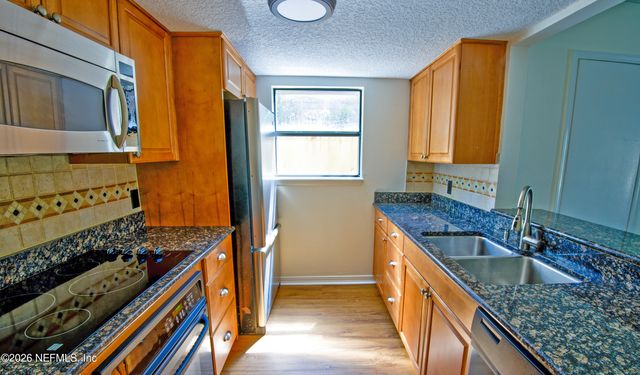 141 POINSETTIA Street, Atlantic Beach, FL 32233