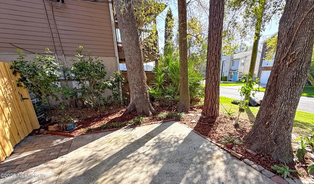 141 POINSETTIA Street, Atlantic Beach, FL 32233