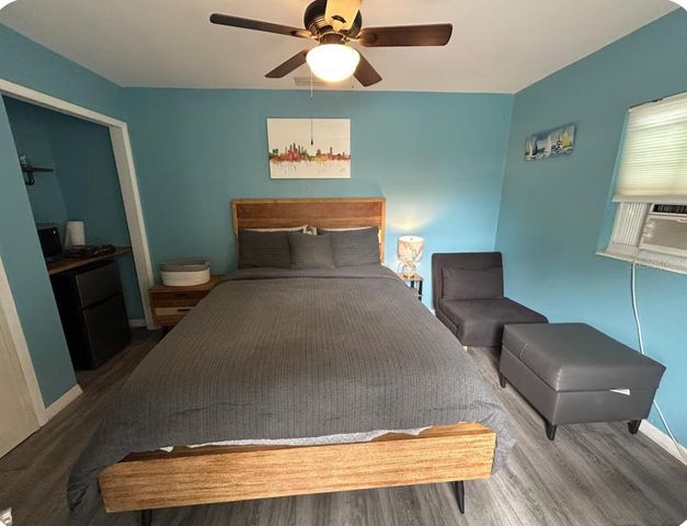 4215 W LAUREL STREET, Tampa, FL 33607