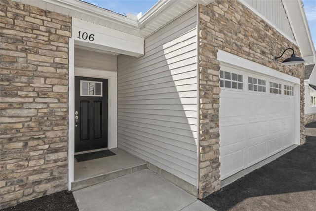 106 Cedarway Circle 414, Webster, NY 14580