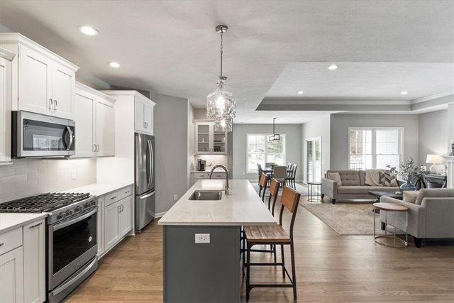 106 Cedarway Circle 414, Webster, NY 14580