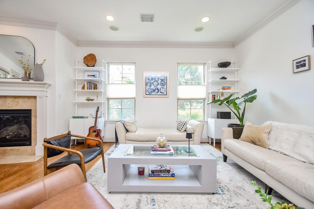 4006 Feagan Street D, Houston, TX 77007