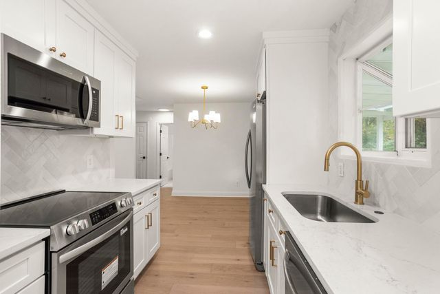 100 Sadler Ct, Nashville, TN 37210