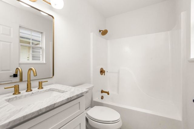 100 Sadler Ct, Nashville, TN 37210