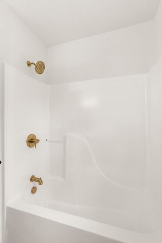 100 Sadler Ct, Nashville, TN 37210