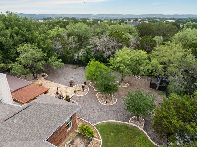 207 Cove Creek DR, Spicewood, TX 78669