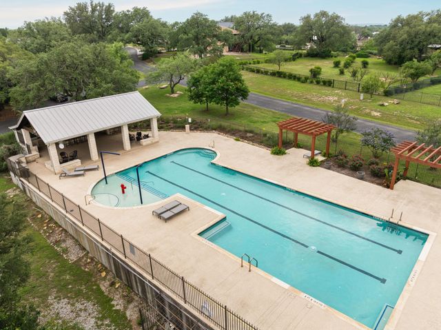 207 Cove Creek DR, Spicewood, TX 78669