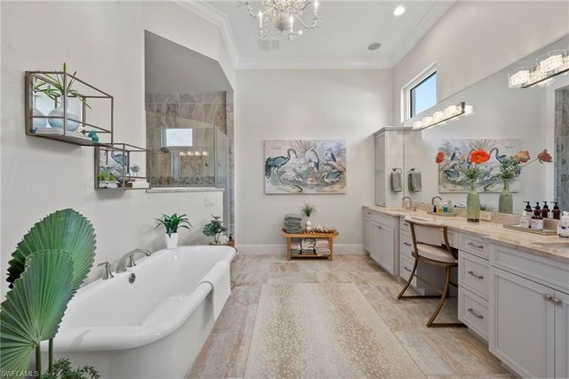 28622 La Caille DR, Naples, FL 34119