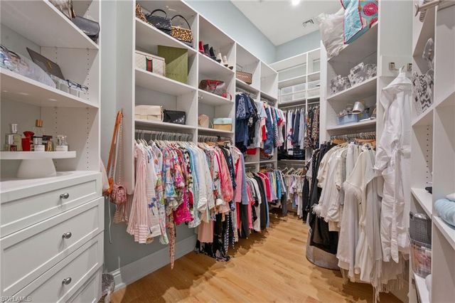 28622 La Caille DR, Naples, FL 34119