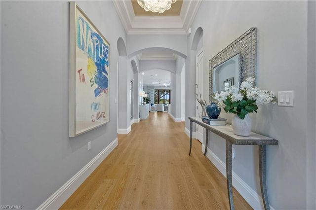 28622 La Caille DR, Naples, FL 34119