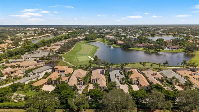 28622 La Caille DR, Naples, FL 34119