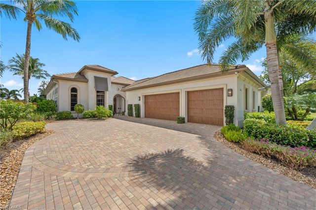 28622 La Caille DR, Naples, FL 34119