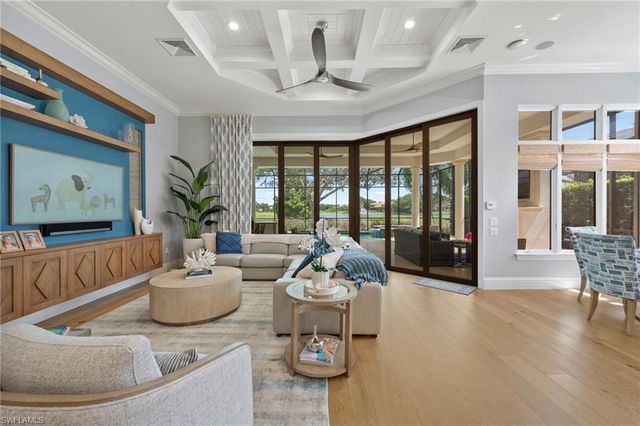 28622 La Caille DR, Naples, FL 34119