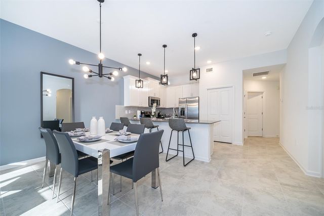 8863 CABOT CLIFFS DRIVE 101, Davenport, FL 33896