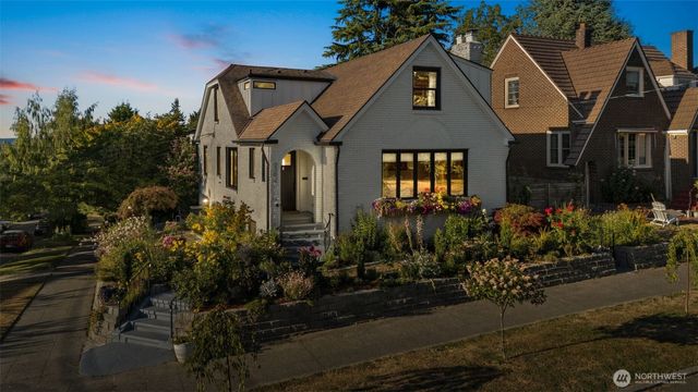3302 E Pine Street, Seattle, WA 98122