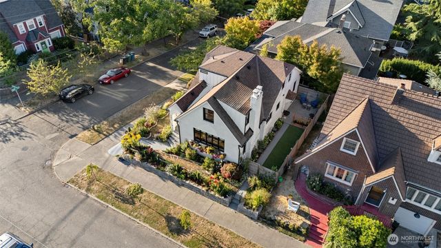 3302 E Pine Street, Seattle, WA 98122