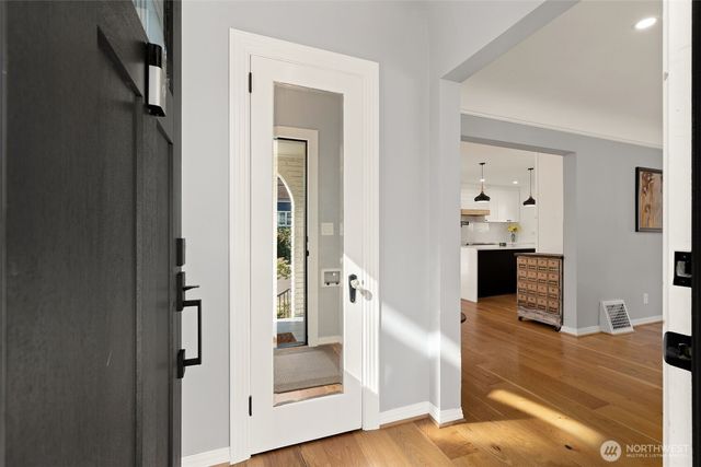 3302 E Pine Street, Seattle, WA 98122