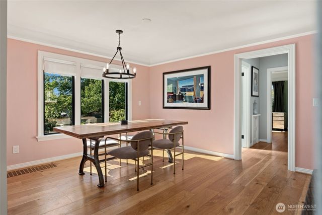 3302 E Pine Street, Seattle, WA 98122