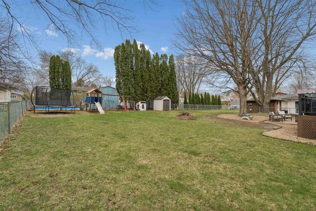 711 Washington Street, Denver, IA 50622