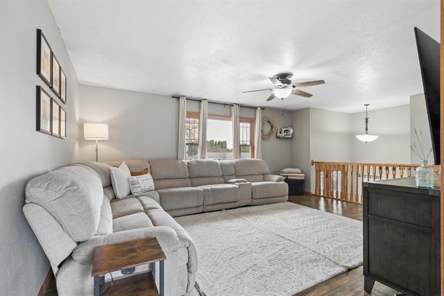 711 Washington Street, Denver, IA 50622