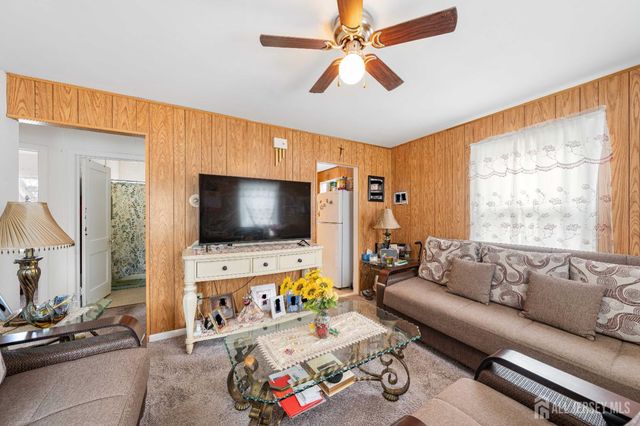 78 Spring Street, Woodbridge Proper, NJ 07095